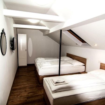 Sobe Zimmer Frei Пожега Екстер'єр фото