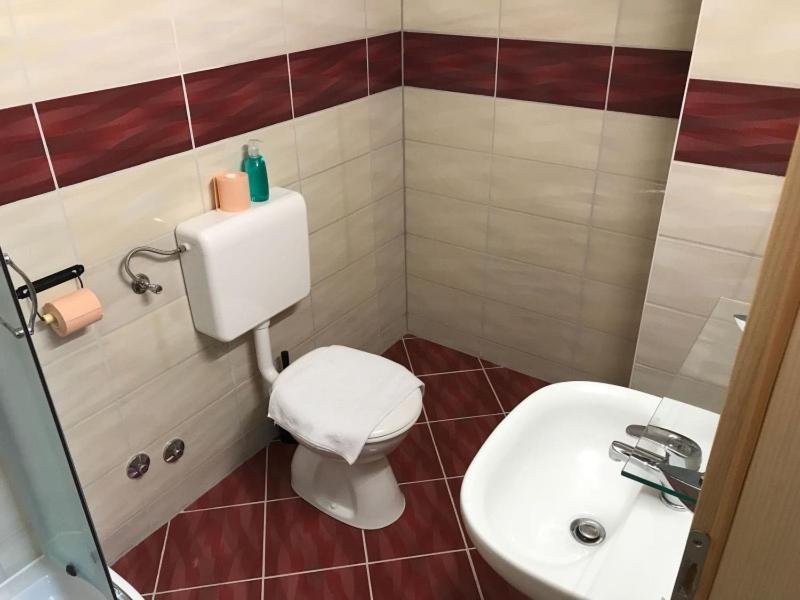 Sobe Zimmer Frei Пожега Екстер'єр фото