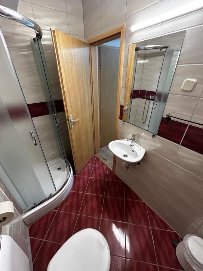 Sobe Zimmer Frei Пожега Екстер'єр фото