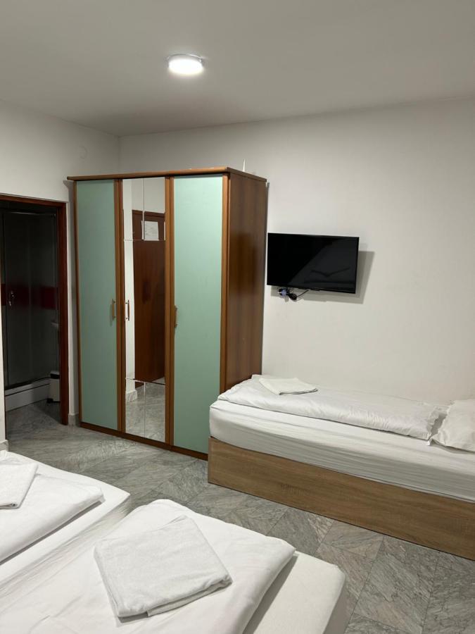 Sobe Zimmer Frei Пожега Екстер'єр фото