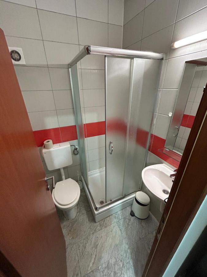 Sobe Zimmer Frei Пожега Екстер'єр фото